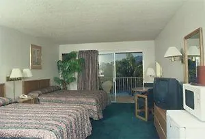 Days Inn By Wyndham Palm Springs
